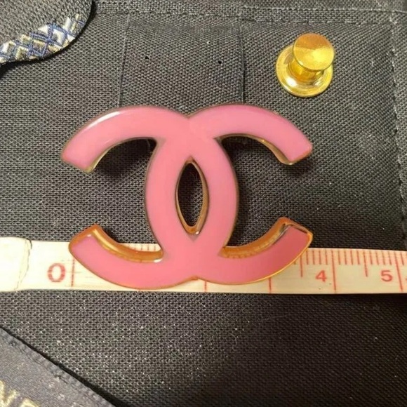 ❌❌SOLD❌❌AUTH Chanel RARE Coco Mark Pink Brooch - Picture 6 of 6